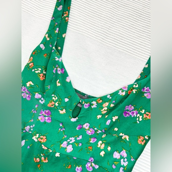 Urban Outfitters Cassie Cutout Romper - Picture 7 of 16